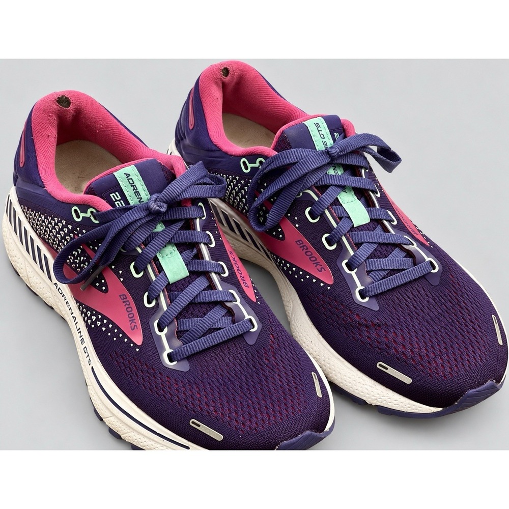 Brooks Adrenaline GTS 22 Women's Size 9 Purple Pink Running Shoes 1203531B403